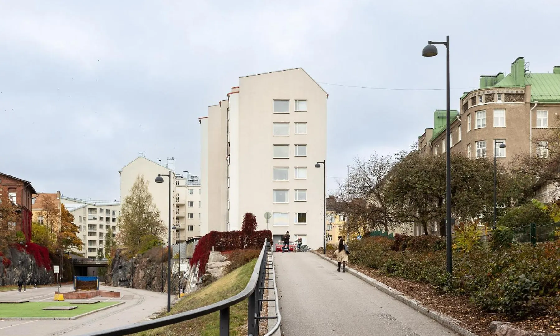 Close To Center, Tram Nearby, Netflix, Kamppi Helsinki 0*,  Finlandia
